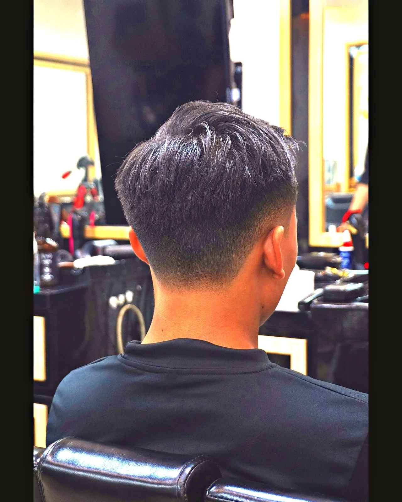 Hasil cukur Barbertech: tengkuk