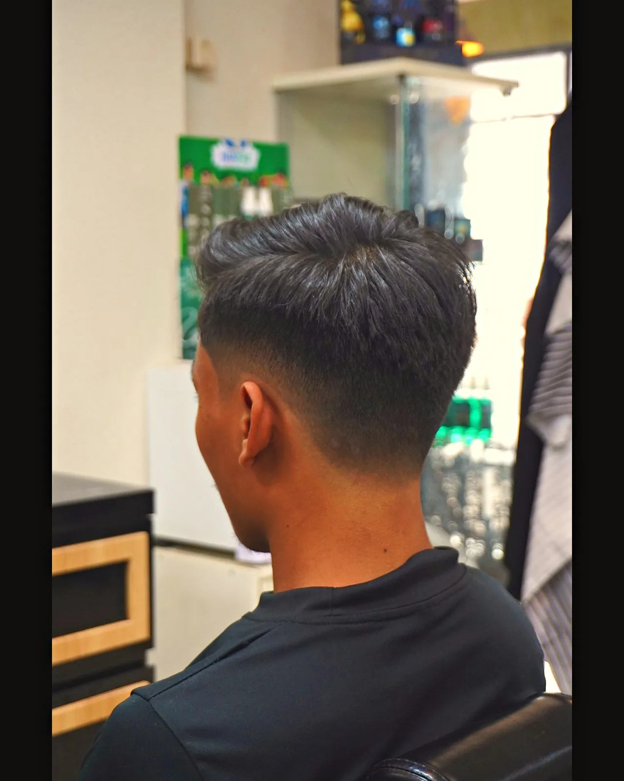 Hasil cukur Barbertech: belakang